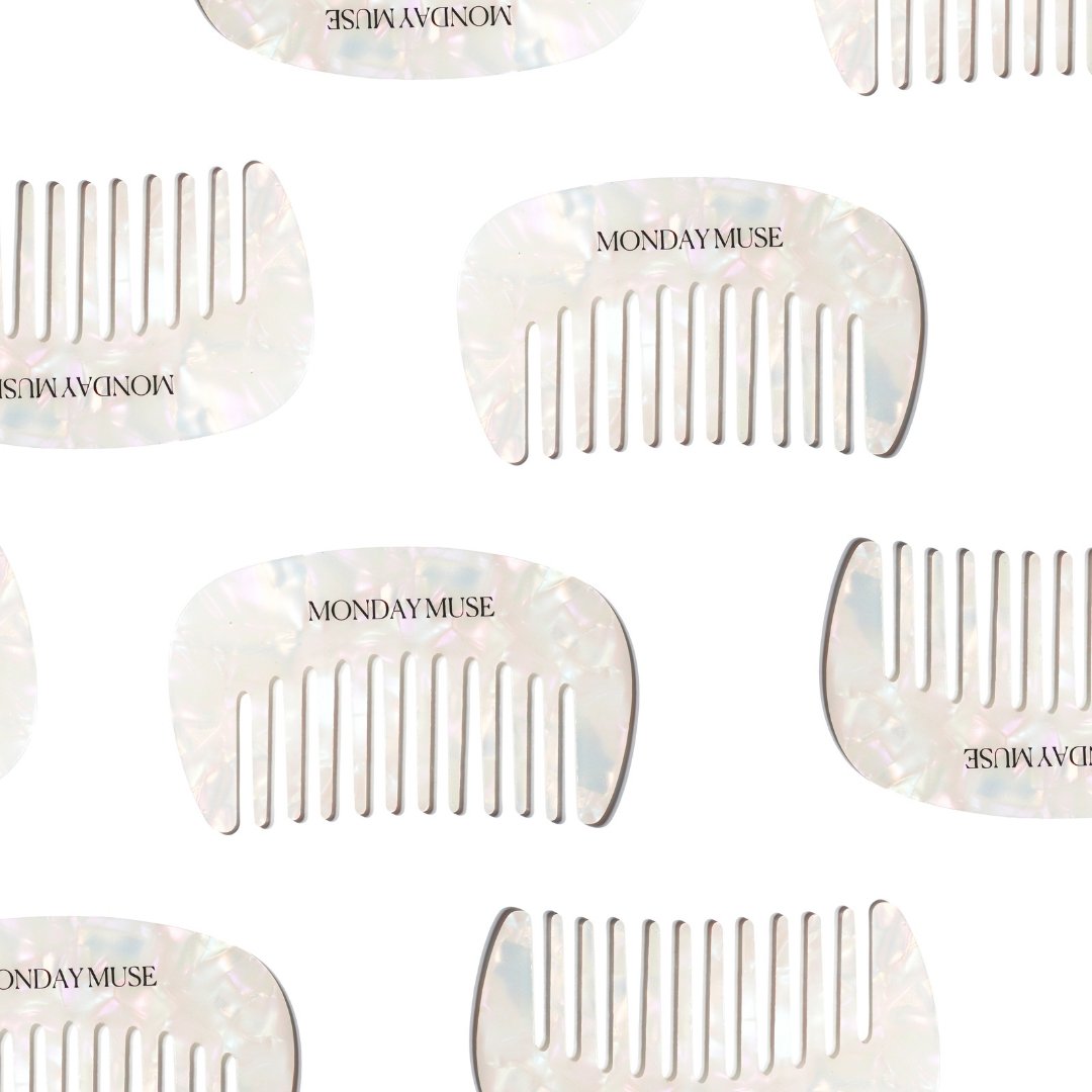 THE DETANGLER - Muse Hair Comb - Monday Muse